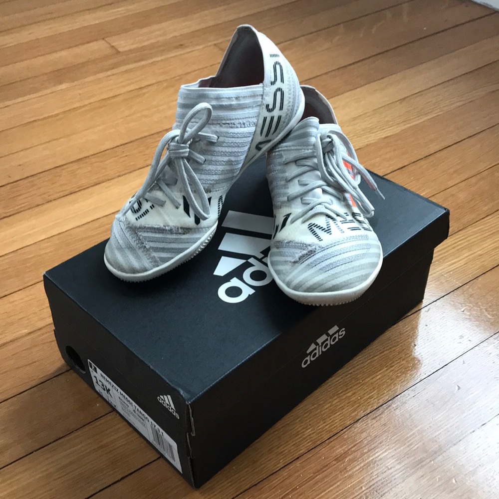 Unisex Indoor Soccer Cleats